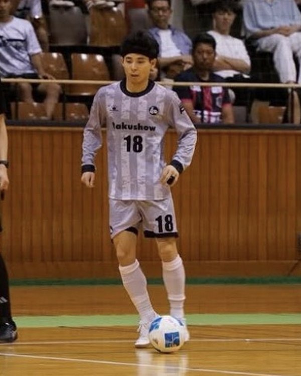 コーチの山本 和也